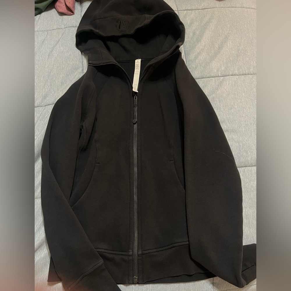 Lululemon scuba hoodie size 6